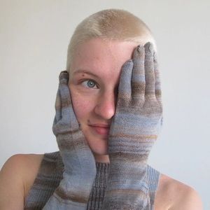 M/L Paloma Wool Onawa Gloves in Gray Space-Dye (NWOT)